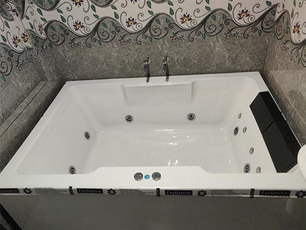 Rajubai Lodging & Boarding Guest House