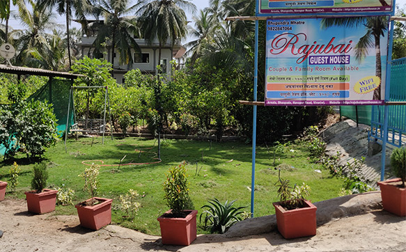 Rajubai Lodging & Boarding Guest House